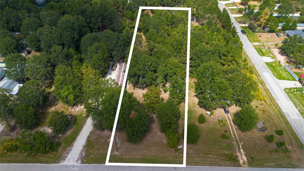 1657 County Road 3404, Cleveland, TX 77327