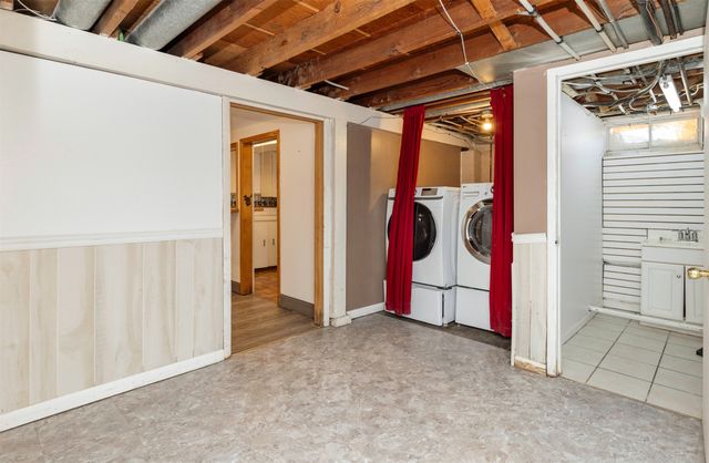 841 13th Street, West Des Moines, IA 50265