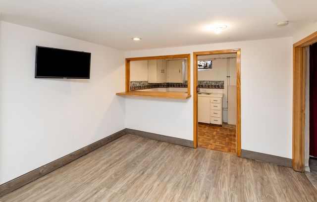 841 13th Street, West Des Moines, IA 50265