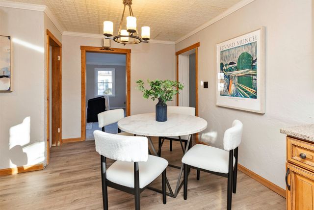 841 13th Street, West Des Moines, IA 50265