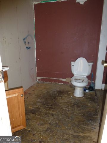 326 N River Street, Claxton, GA 30417