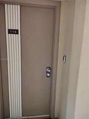 8635 NW 8th St 116, Miami, FL 33126