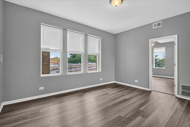 1852 S Central Park Avenue 3E, Chicago, IL 60623
