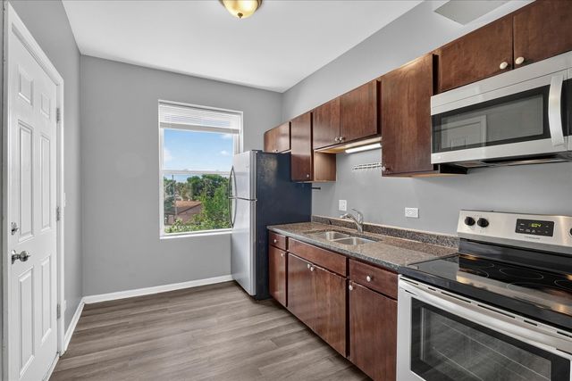1852 S Central Park Avenue 3E, Chicago, IL 60623