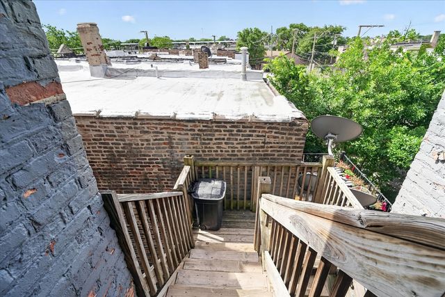 1852 S Central Park Avenue 3E, Chicago, IL 60623