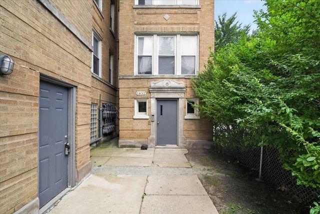1852 S Central Park Avenue 3E, Chicago, IL 60623