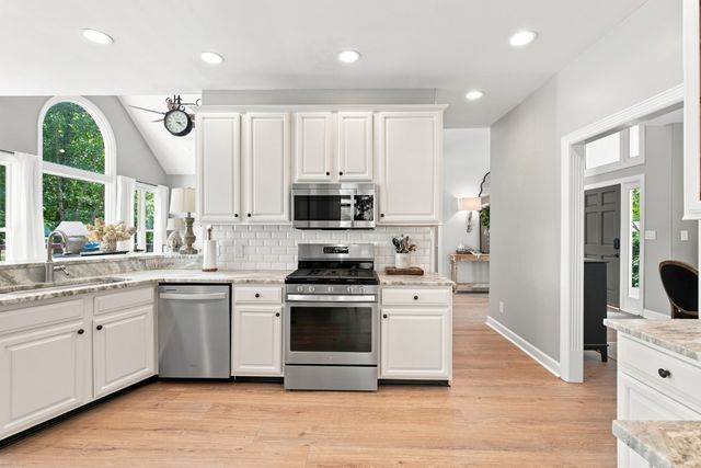 1716 Blairmont Dr, Lebanon, TN 37087