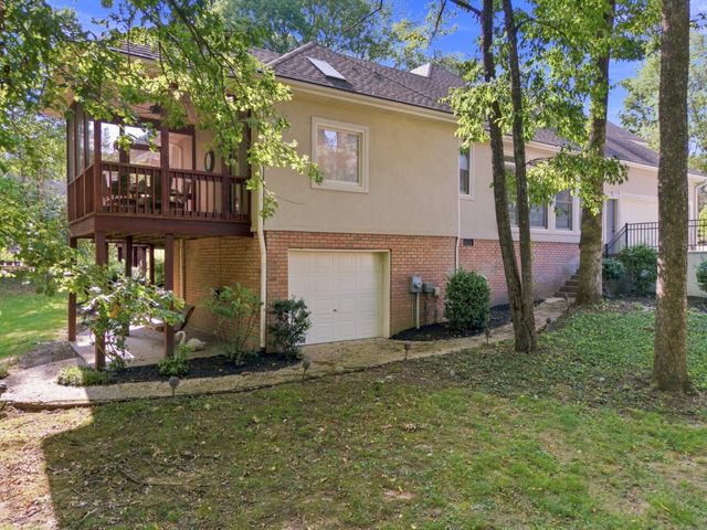 1716 Blairmont Dr, Lebanon, TN 37087