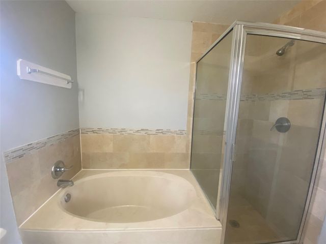 14007 Oleoke Lane, Houston, TX 77015