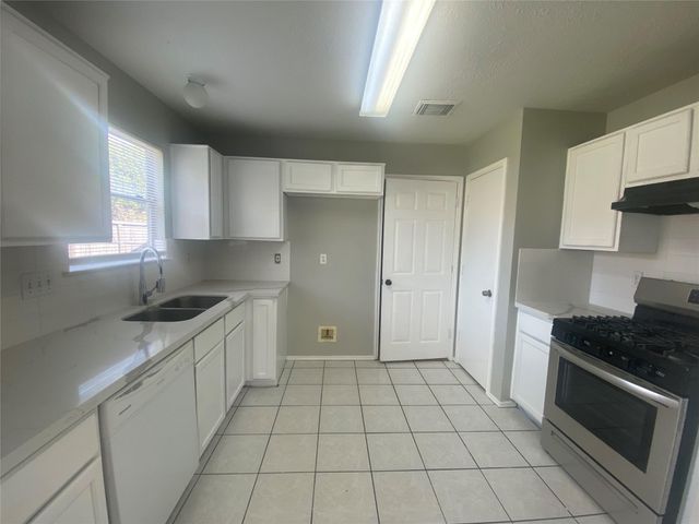 14007 Oleoke Lane, Houston, TX 77015