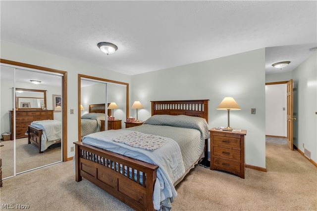 5295 Broadway, Lorain, OH 44052