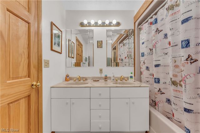 5295 Broadway, Lorain, OH 44052