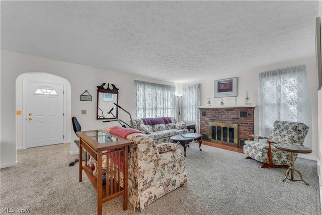 5295 Broadway, Lorain, OH 44052