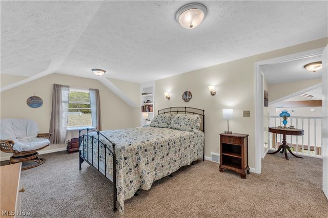 5295 Broadway, Lorain, OH 44052