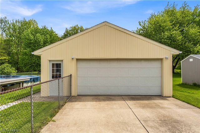 5295 Broadway, Lorain, OH 44052
