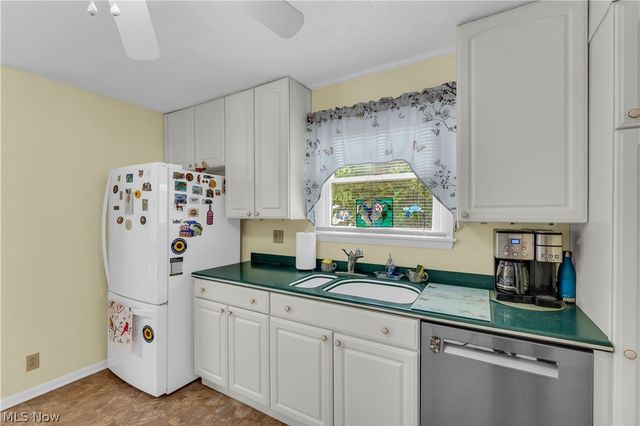 5295 Broadway, Lorain, OH 44052