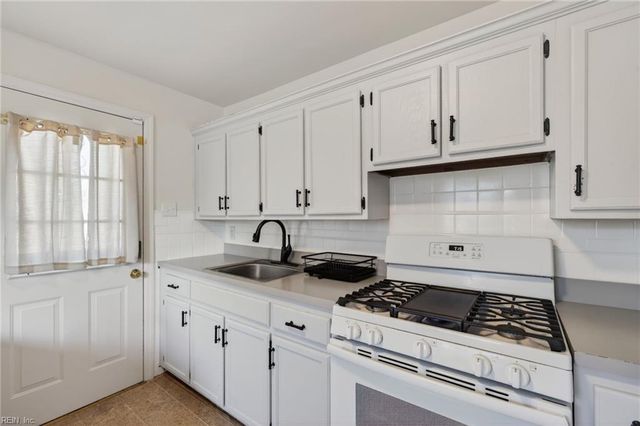 802 Hancock AVE, Portsmouth, VA 23701