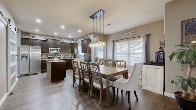 629 Pemberton Dr, Lebanon, TN 37087