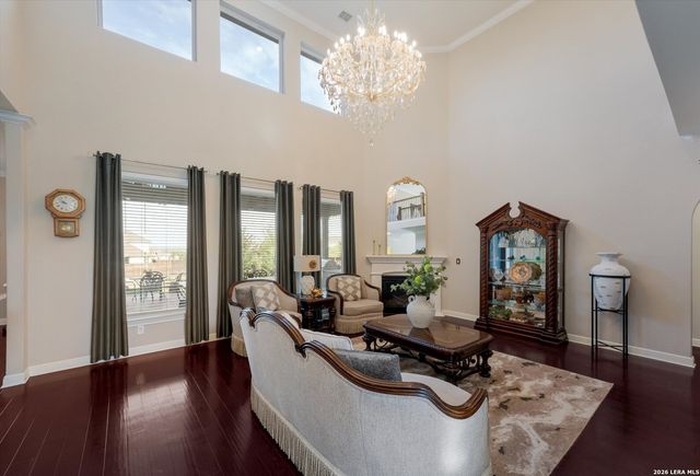 196 TEXAS BND, Castroville, TX 78009