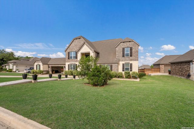 196 TEXAS BND, Castroville, TX 78009