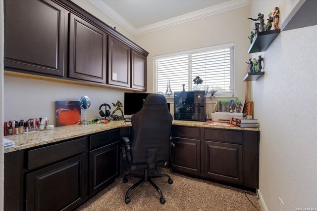 196 TEXAS BND, Castroville, TX 78009