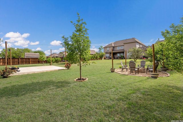 196 TEXAS BND, Castroville, TX 78009