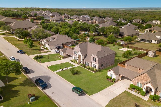 196 TEXAS BND, Castroville, TX 78009