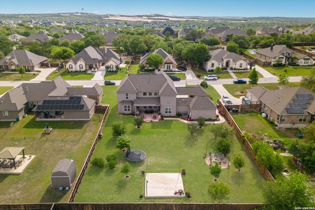 196 TEXAS BND, Castroville, TX 78009