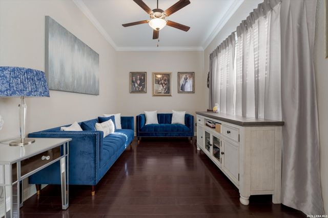 196 TEXAS BND, Castroville, TX 78009