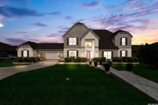 196 TEXAS BND, Castroville, TX 78009