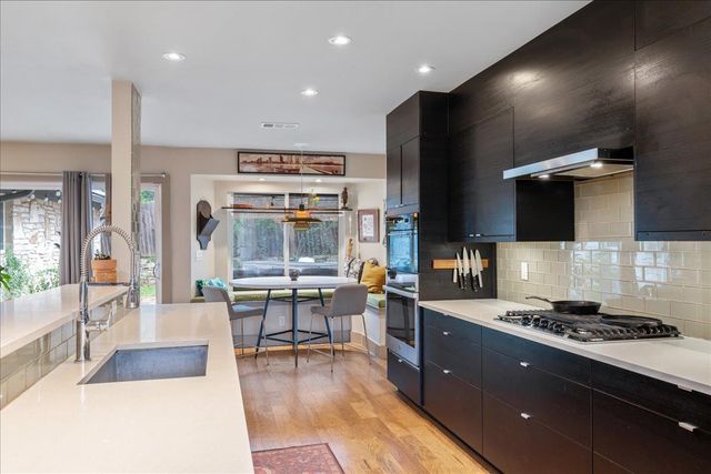 6203 Hylawn DR, Austin, TX 78723