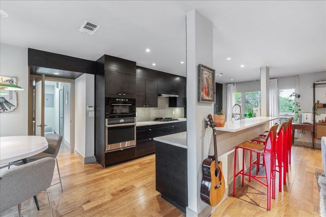 6203 Hylawn DR, Austin, TX 78723