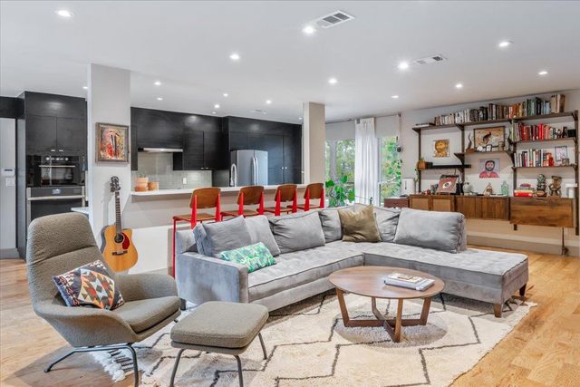 6203 Hylawn DR, Austin, TX 78723