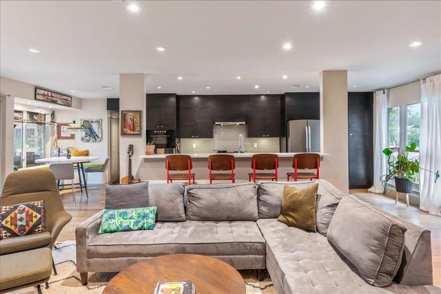 6203 Hylawn DR, Austin, TX 78723