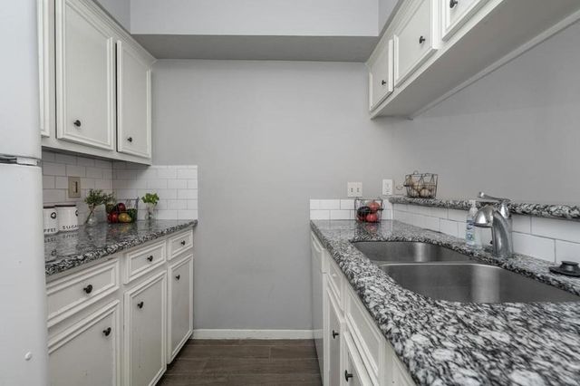 11500 Meadow Lane 4, Houston, TX 77477