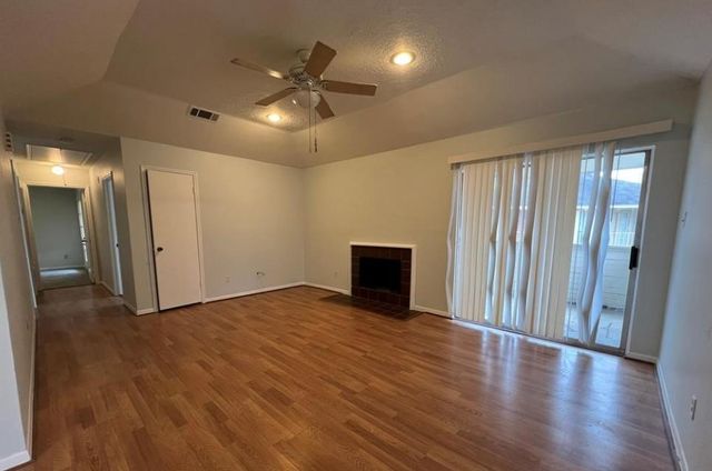 11500 Meadow Lane 4, Houston, TX 77477