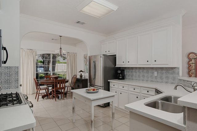 642 Durham Drive, Conroe, TX 77302