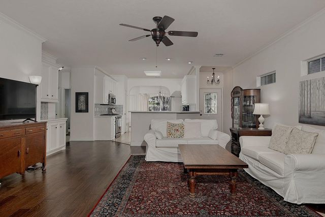 642 Durham Drive, Conroe, TX 77302