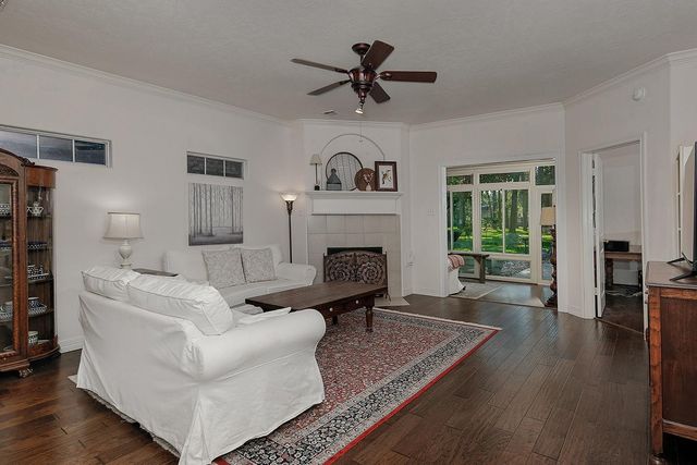 642 Durham Drive, Conroe, TX 77302