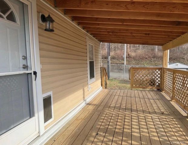 567 Sheafe Road 10, Wappingers Falls, NY 12590