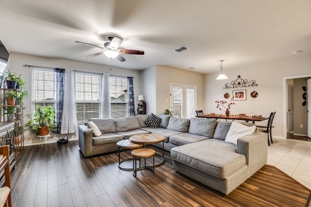 216 Bay, Waxahachie, TX 75165