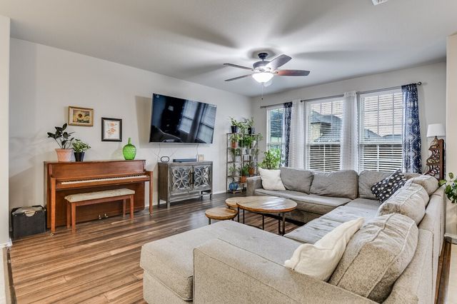 216 Bay, Waxahachie, TX 75165