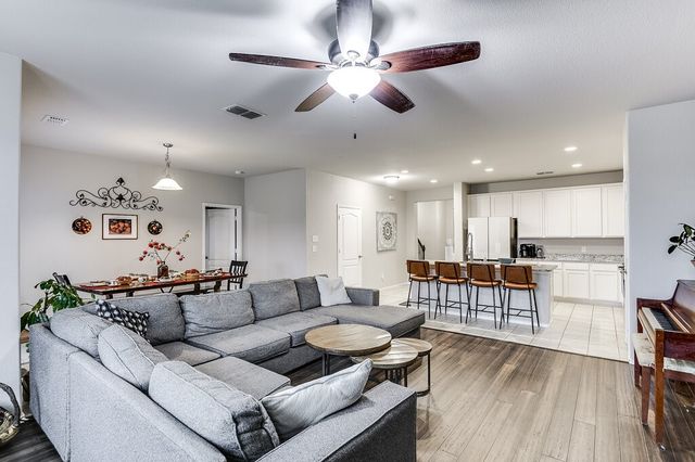 216 Bay, Waxahachie, TX 75165