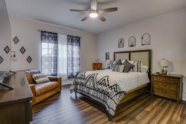 216 Bay, Waxahachie, TX 75165