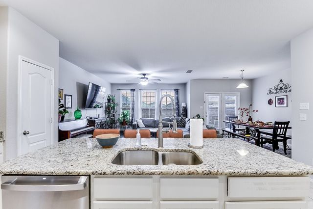 216 Bay, Waxahachie, TX 75165