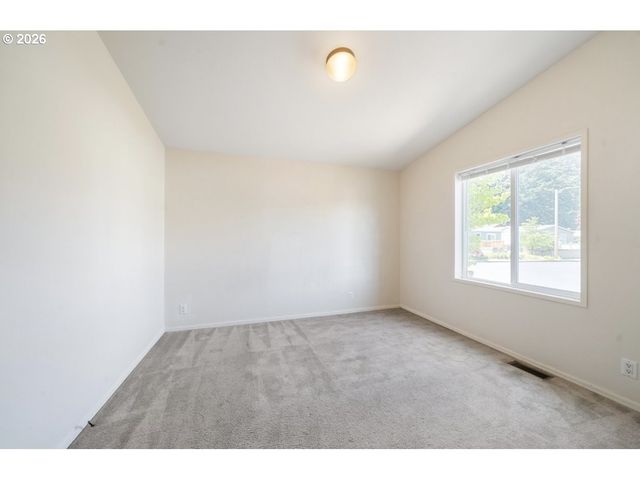 4802 Se 133RD Dr, Portland, OR 97236