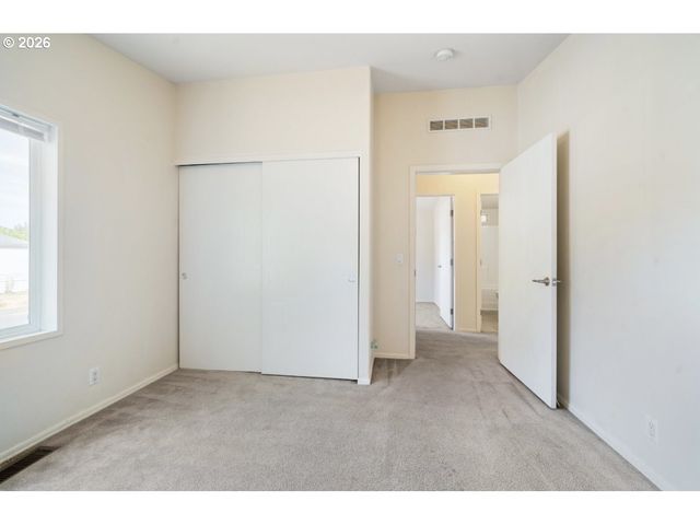 4802 Se 133RD Dr, Portland, OR 97236