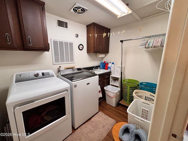 612 Blaney Street, Clinton, NC 28328