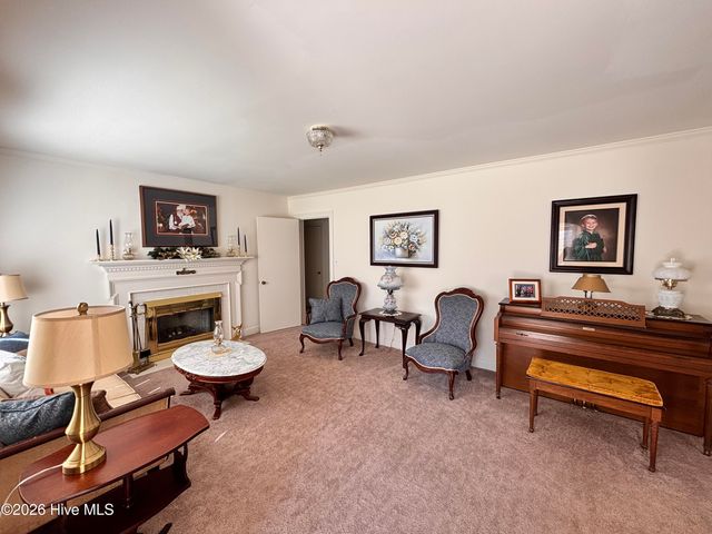 612 Blaney Street, Clinton, NC 28328