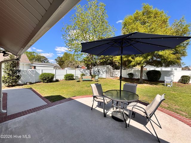 612 Blaney Street, Clinton, NC 28328